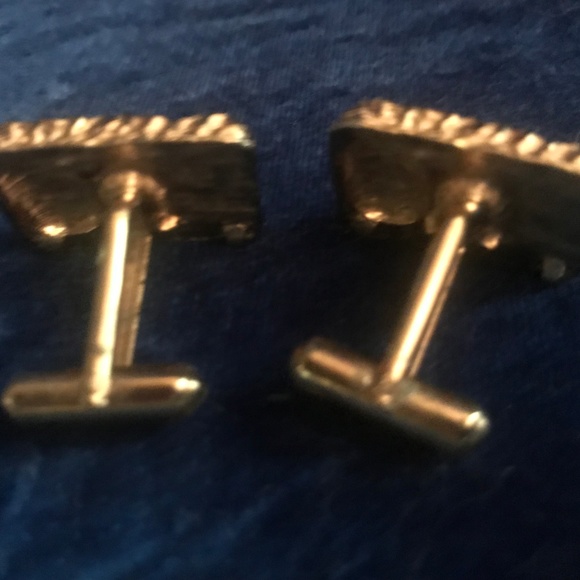 Vintage Gold Nugget and Jade Cufflinks - Picture 3 of 3